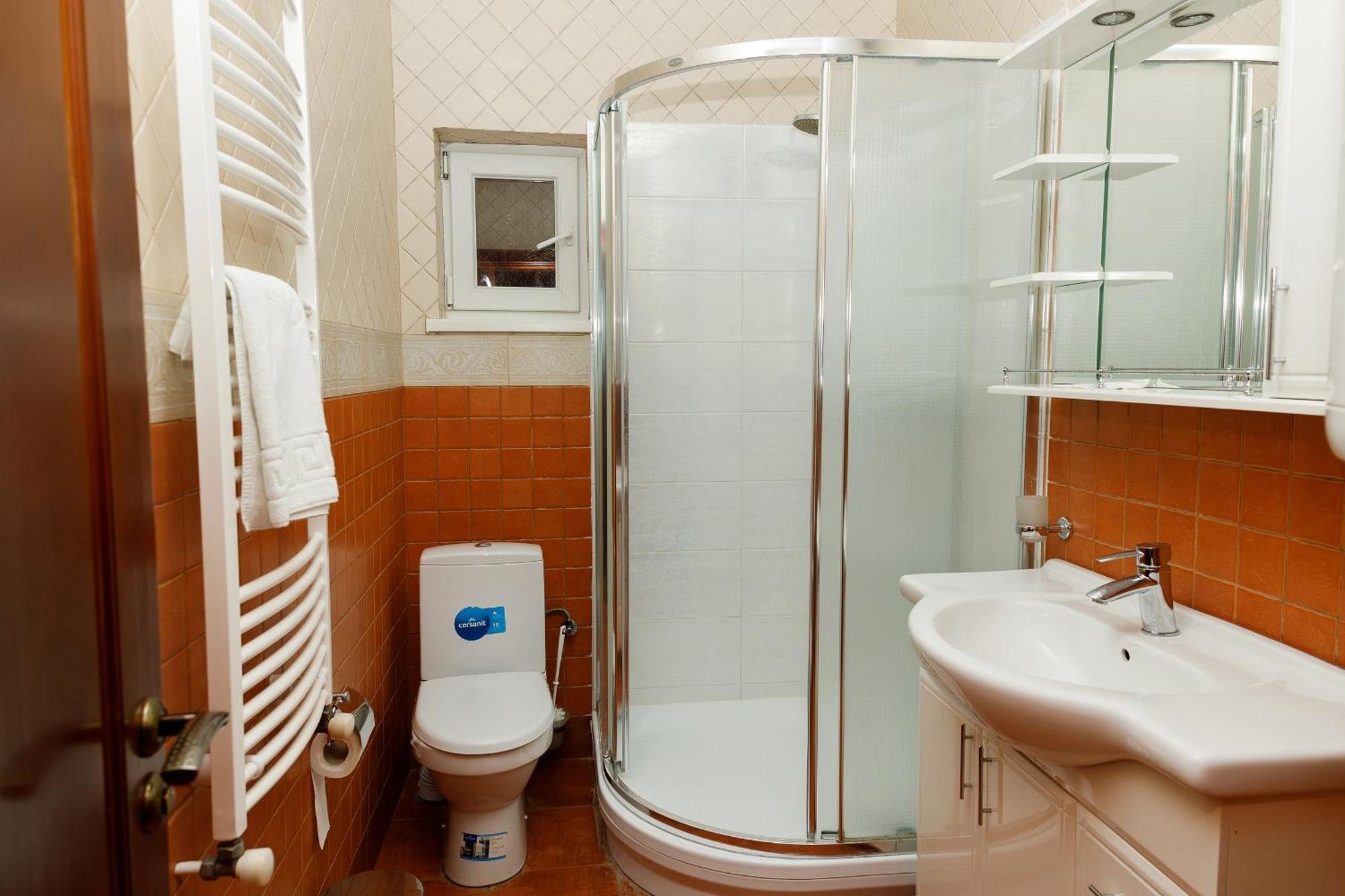 Gostyniy Dvir Synevir Hotel Synevyr Eksteriør billede