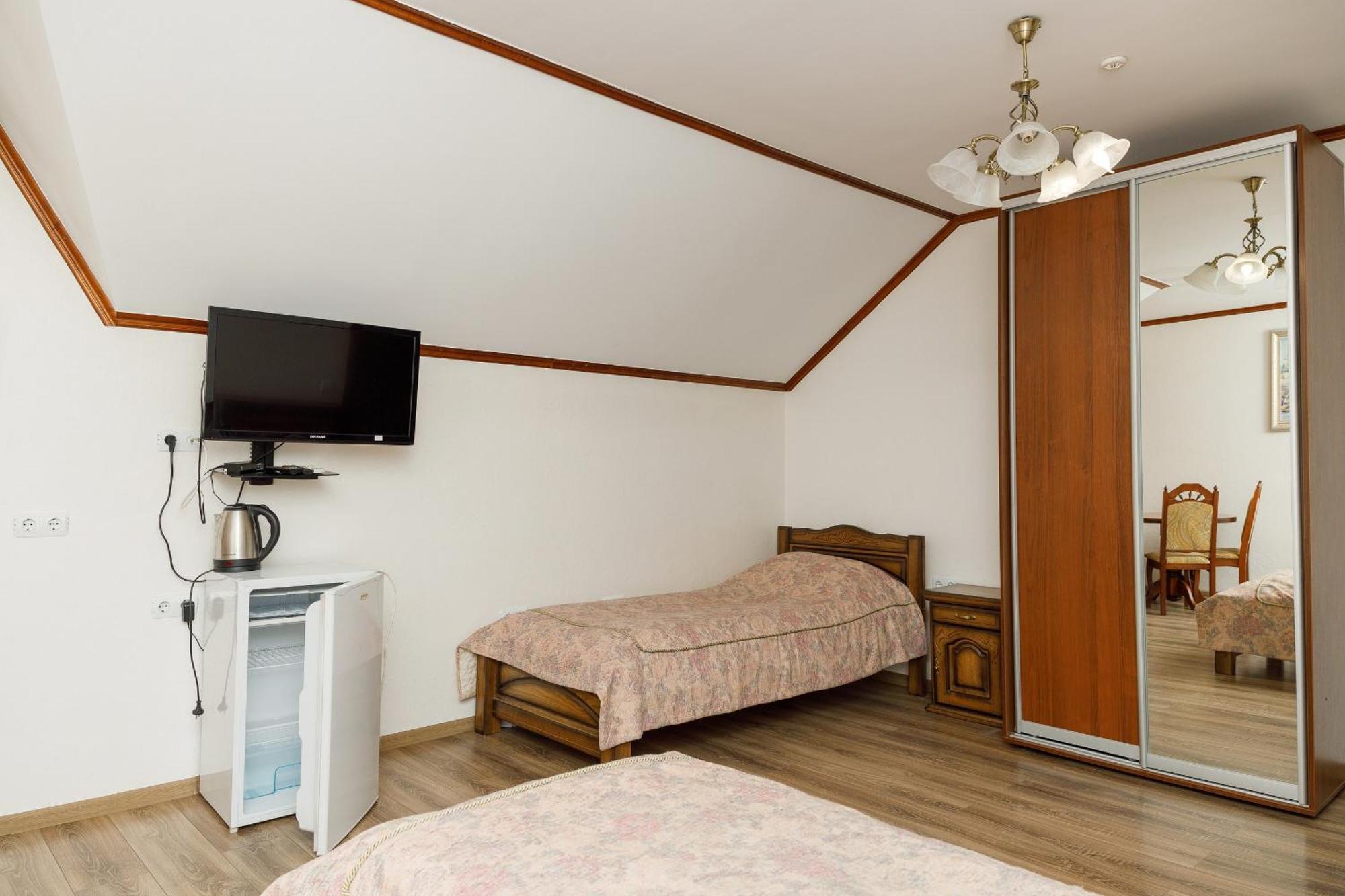 Gostyniy Dvir Synevir Hotel Synevyr Eksteriør billede