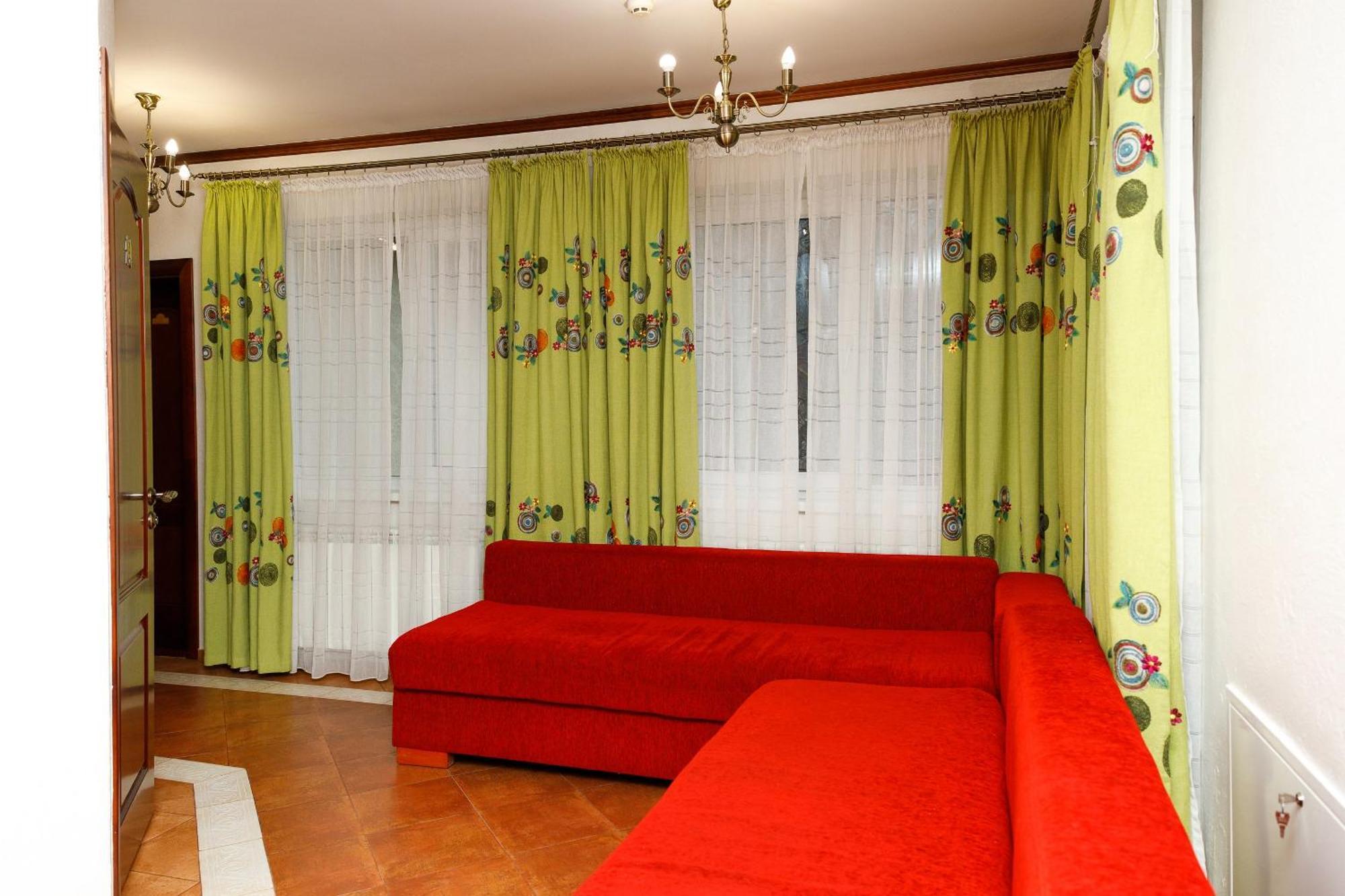 Gostyniy Dvir Synevir Hotel Synevyr Eksteriør billede