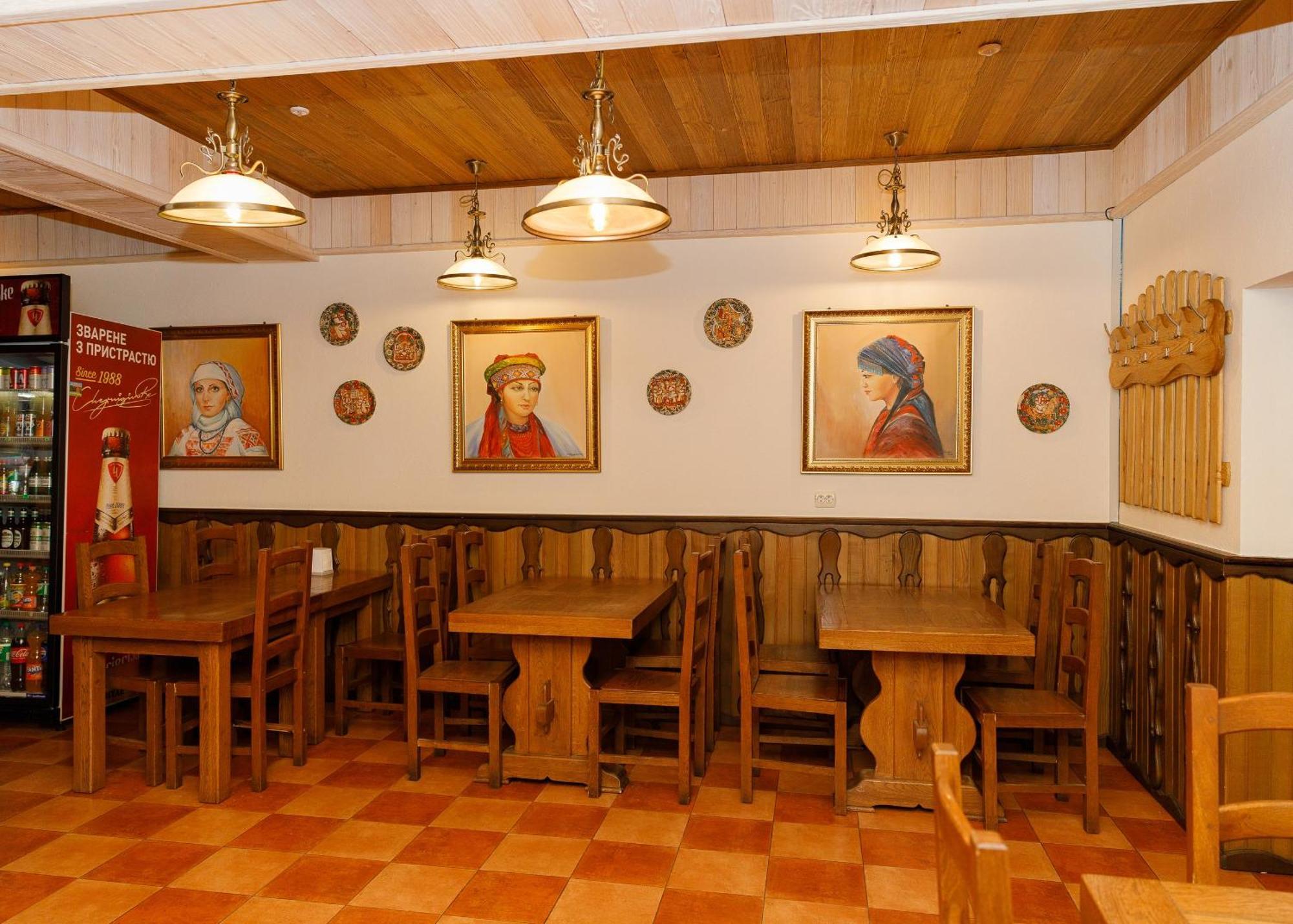 Gostyniy Dvir Synevir Hotel Synevyr Eksteriør billede